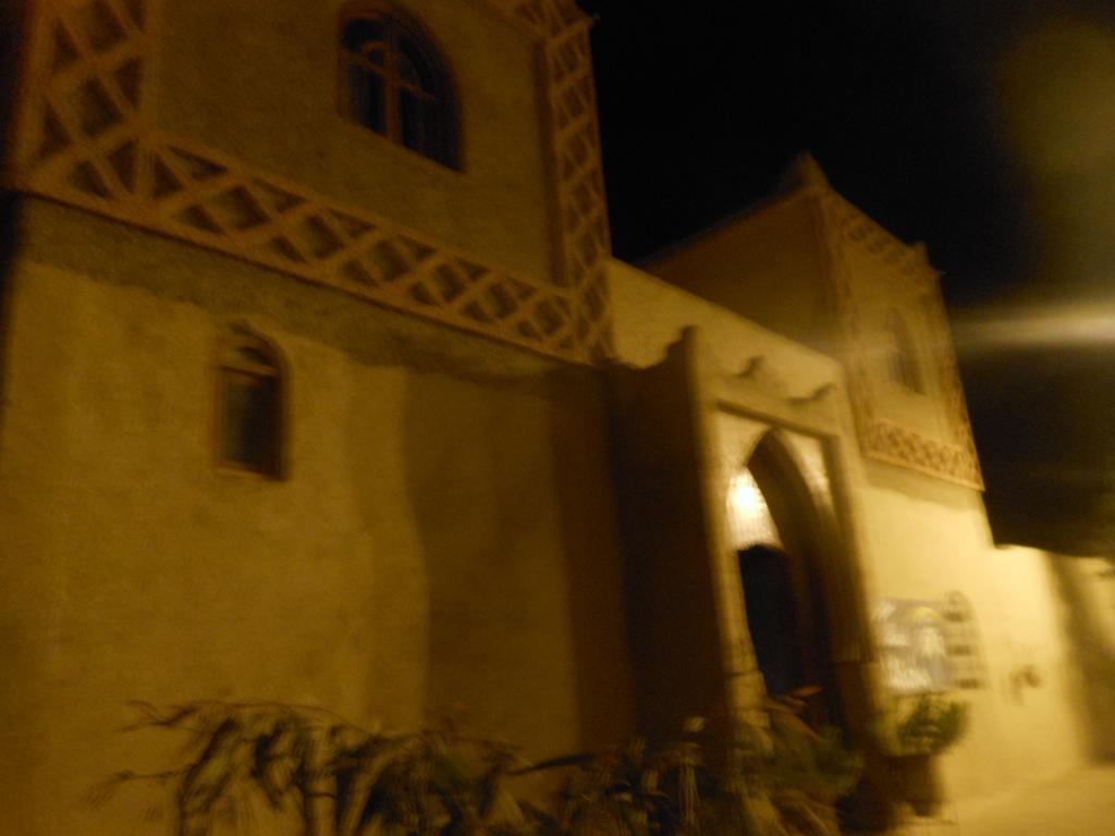 Riad Aicha & Camel Trekking Merzouga Exterior photo