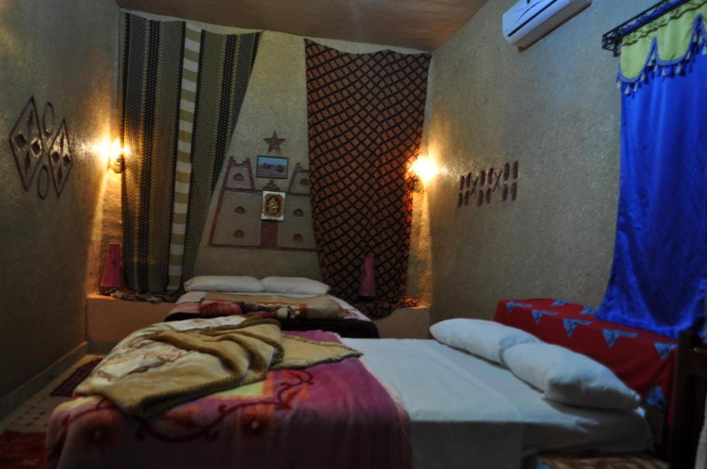 Riad Aicha & Camel Trekking Merzouga Room photo